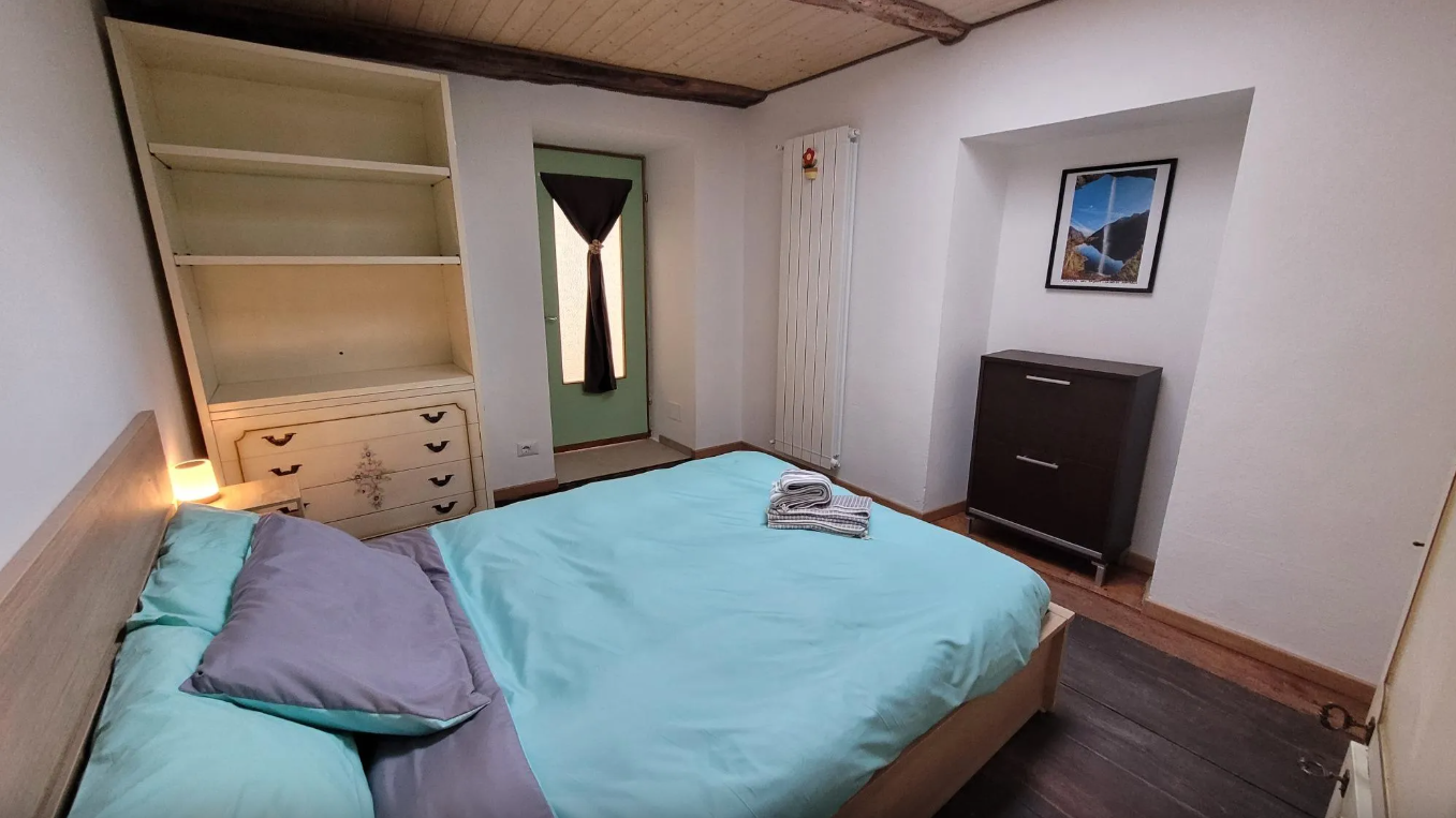 Letto alla francese 140x200 con lucernario per godersi le stelle