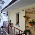 È possibile godersi un aperitivo con vista monti